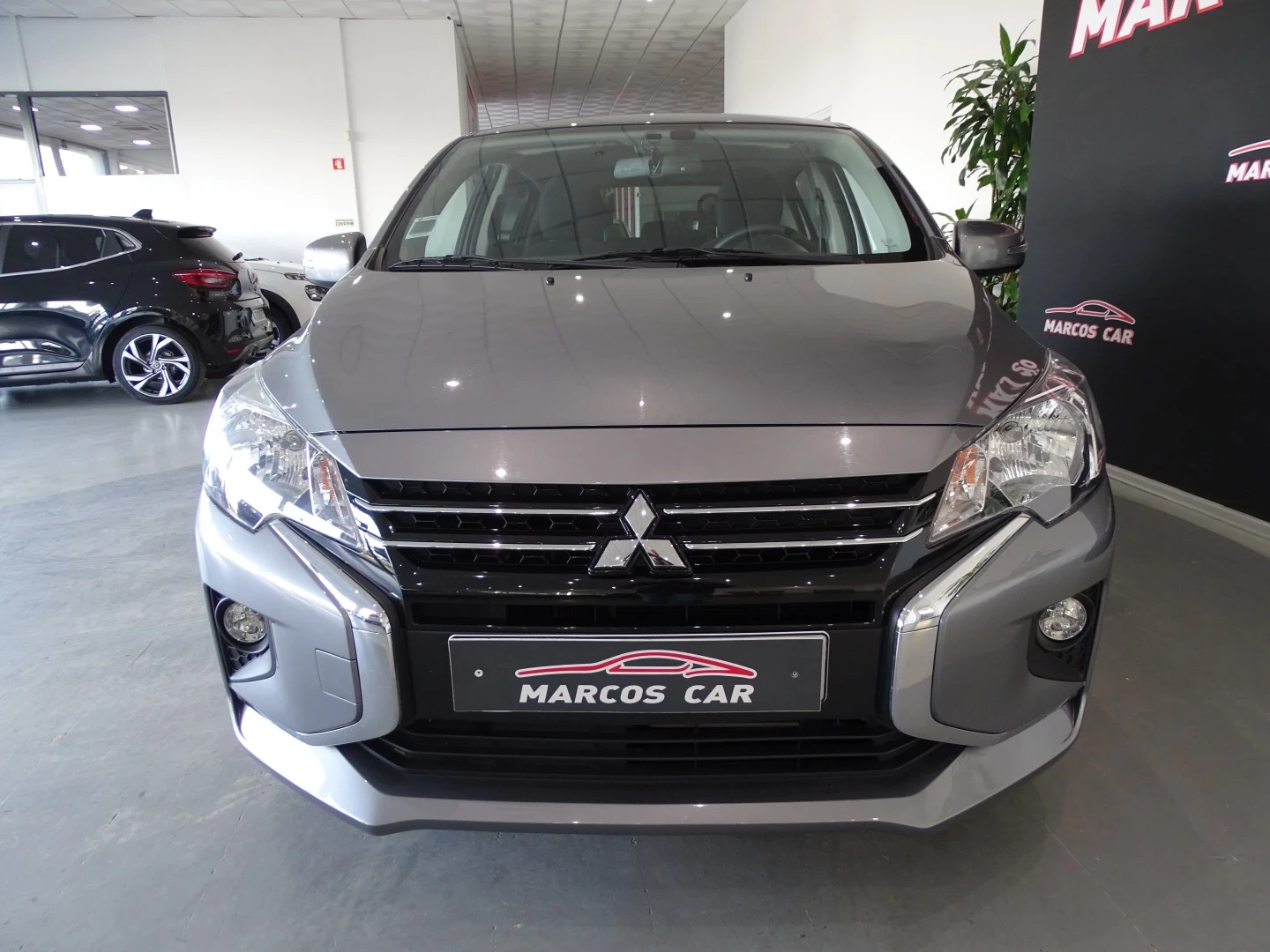 Mitsubishi Space Star 1.2 Intense Connect Edition