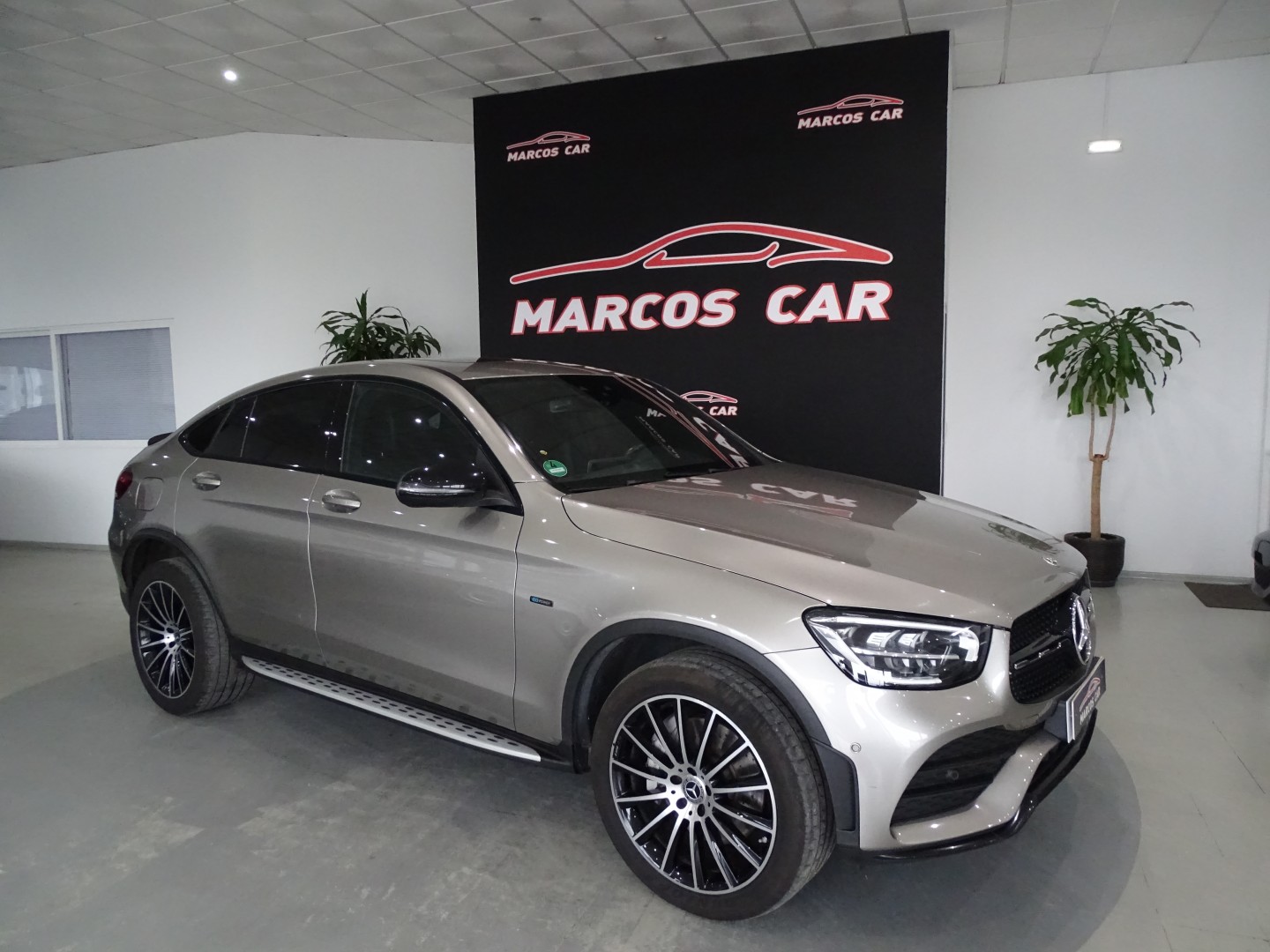 Mercedes-Benz GLC 300 Coupe d 4Matic 9G-TRONIC AMG Line