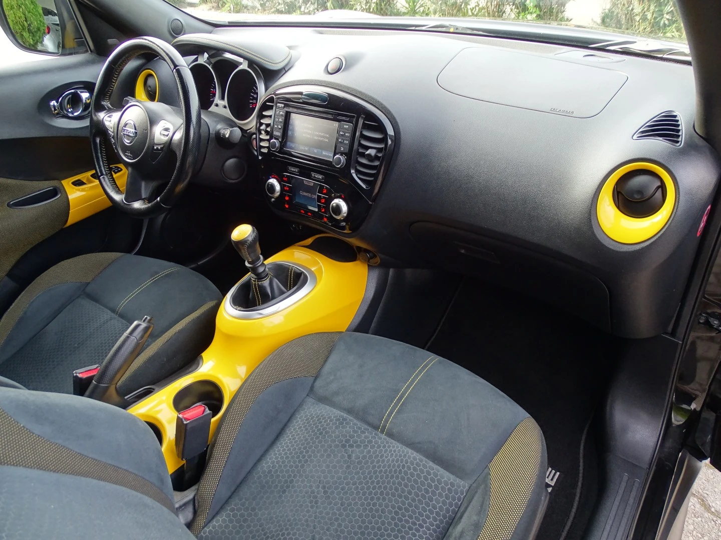 Nissan Juke 1.2 DIG-T N-Co P.Ext.1 Yellow S.