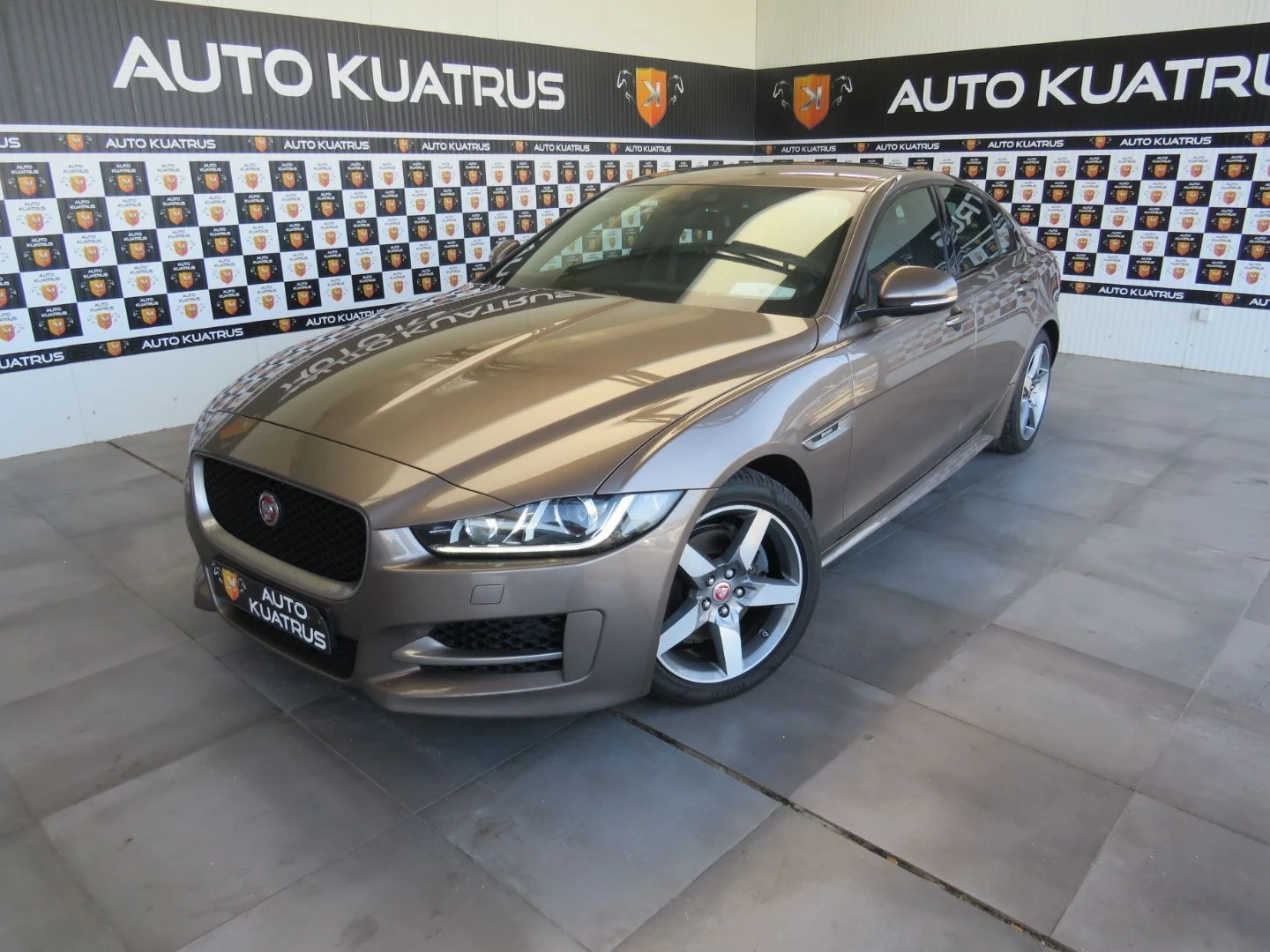 Jaguar XE 2.0 D R-Sport Aut.