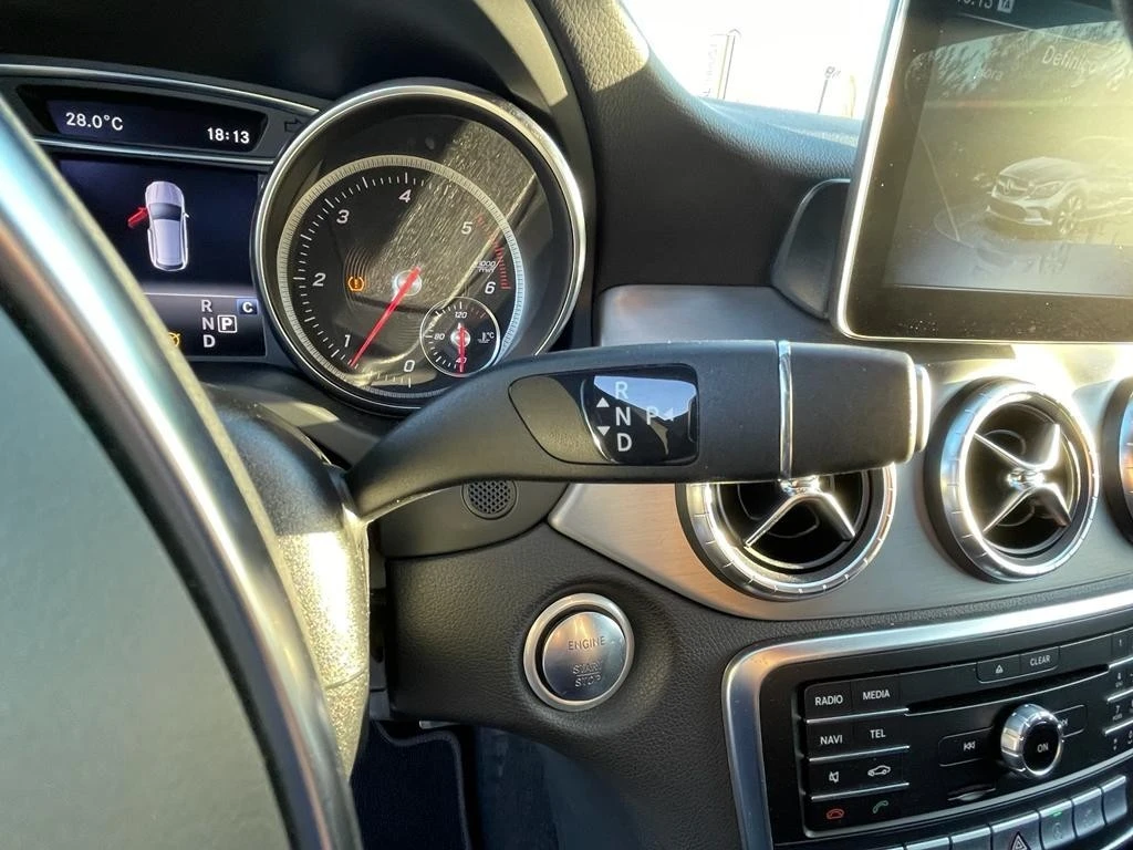 Mercedes-Benz CLA 200 SHOOTING BREAK AMG AUTO