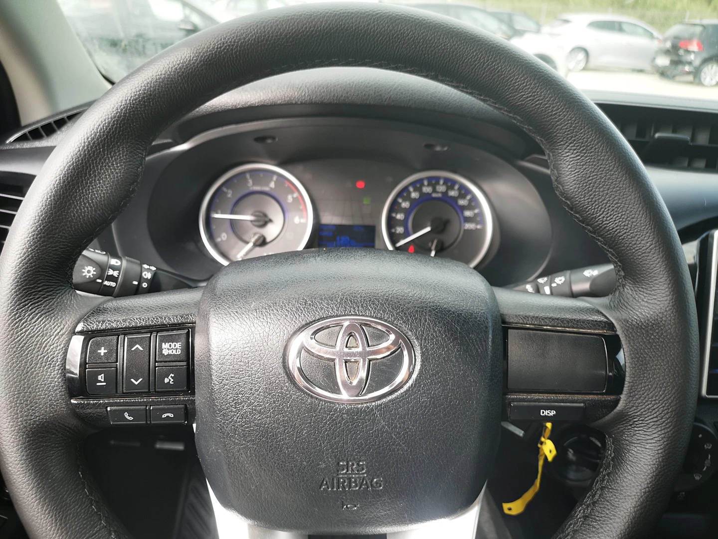 Toyota Hilux 2.4 D-4D 4WD CD CM